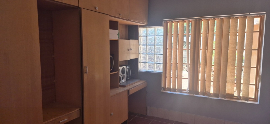 4 Bedroom Property for Sale in Hospitaalpark Free State